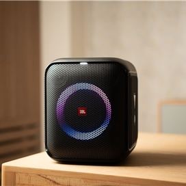 اسپیکر JBL Partybox Encore Essential با میکروفون